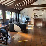 Casa Dos Laceiras بيت للعطل